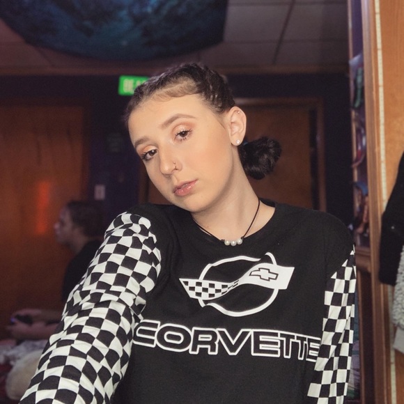 Meet your Posher, Audrey - Picture 1 of 1